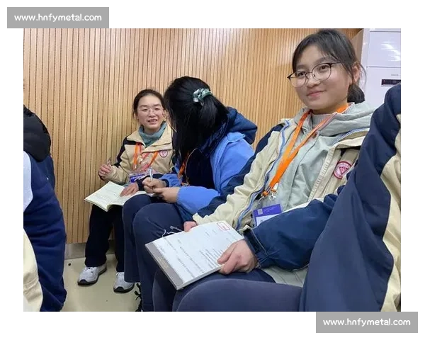 激励青春梦想 绽放歌声光彩 唱响未来 力争冠军荣耀 争做歌坛新星